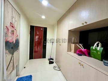 縣政特區【雲天芳泉】雙衛樓中樓｜新竹縣竹北市縣政二路