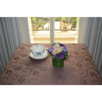 【宜欣居傢飾】挪威森林(咖)120*180cm防潑水精緻緹花絲繐桌巾/檯布/沙發主桌、大茶几用