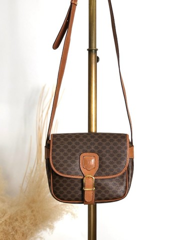 【日本直送 名牌中古包】CELINE 賽琳 馬車 LOGO 側背包 棕色 壓印 LOGO PVC vintage 古董 uuvwb7