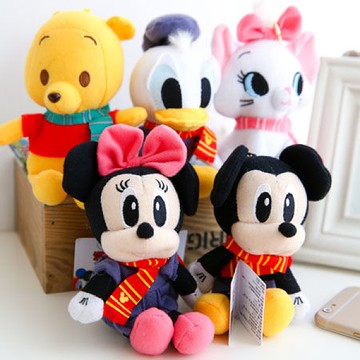 正版迪士尼珠鍊娃娃(圍巾款) 吊飾 鑰匙圈 米奇 米妮  維尼 唐老鴨 瑪麗貓 掛飾 小娃娃 布偶 玩偶