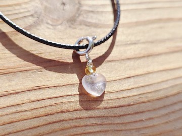 【親翠】天然翡翠 玻璃種飽滿小愛心皮繩鎖骨鏈