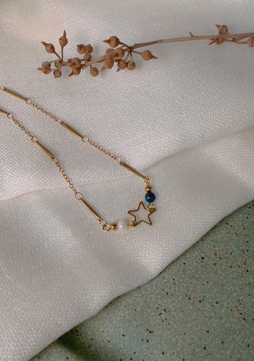 簍空繁星鎖骨鍊