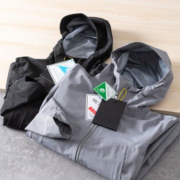 戶外高端線！外貿男裝春季連帽壓膠防風防水硬殼沖鋒衣夾克外套