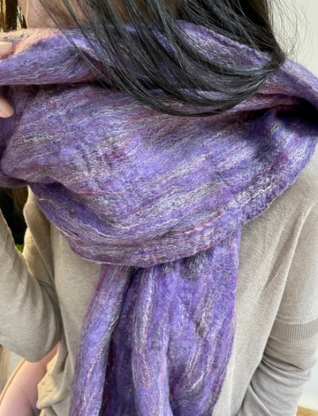 頂級美麗諾羊毛一體成型超長240公分圍巾 — 紫絨流瀑