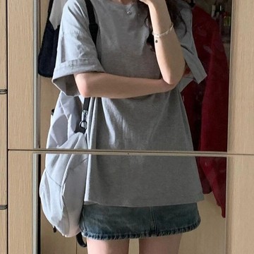時尚女裝 短袖 T恤女 上衣 100%重磅洋氣淺灰色圓領短袖t恤女夏季簡約小衆寬鬆情侶半袖上衣 短T 短袖上衣