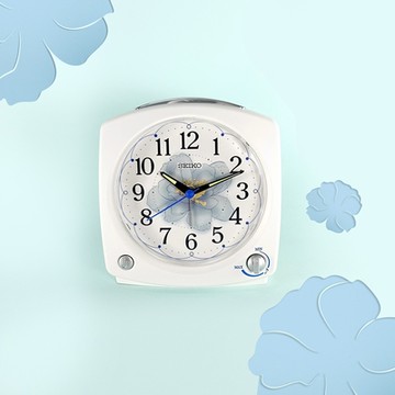 SEIKO 精工 / 植物花卉 數字刻度 滑動式秒針 貪睡鬧鈴 燈光夜光 靜音鬧鐘-白色#QHP012W/SK048