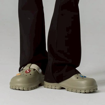 【MOZ瑞典駝鹿】小方糖 方扣 防水 洞洞鞋 拖鞋 涼鞋 (墨綠)