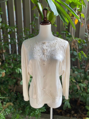 鏤空刺繡真絲古著長袖上衣