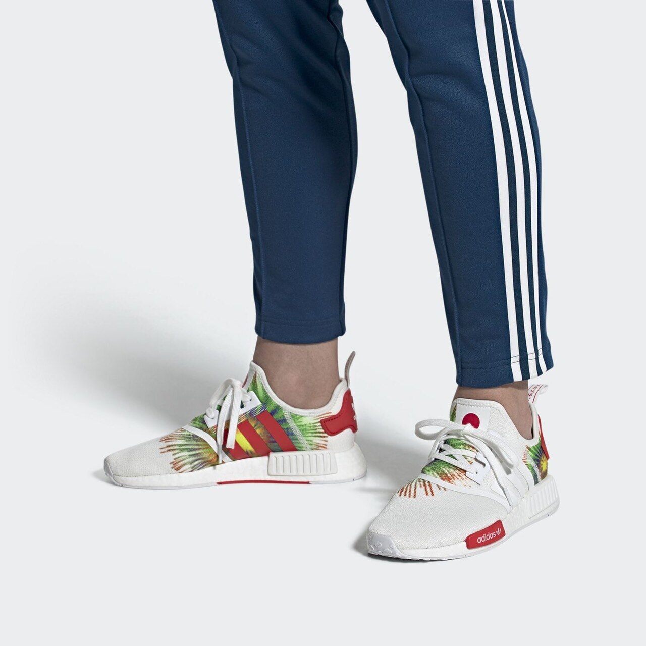 Adidas nmd clearance 70 off yacht