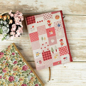 Chuyu A6/50K花布可調式拉鍊書衣/書皮/書套-01淡粉柴園