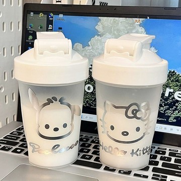 臺灣出貨🔥 運動水杯女生高顏值夏季帶刻度健身搖搖杯學生塑料杯子便攜