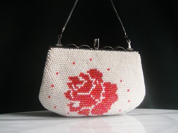 輝煌年代 OLD ERA _早期二手台灣製手工製貴夫人珠珠包