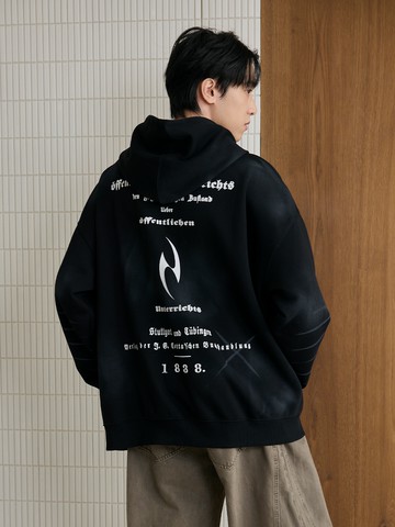 街頭刺繡水洗噴色長帽T