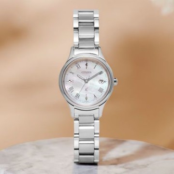 CITIZEN 星辰 XC 輕奢光 限量 光動能鈦金屬電波女錶 新春開運 送禮首選-鉑金/27mm ES9490-52D