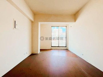 大樓價.別墅享受~近慈濟｜五房大露台｜低總價｜雙車｜台中市潭子區興豐山莊