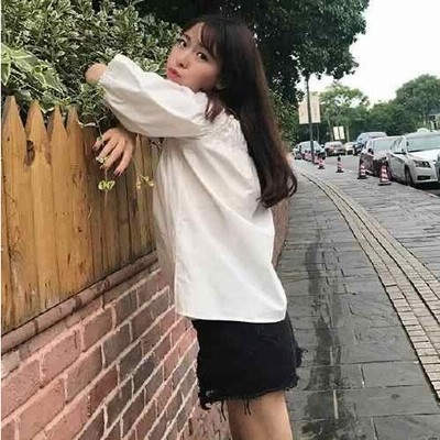 フリル オフショルダー ブラウス(ホワイト） 春夏 大人 かわいい