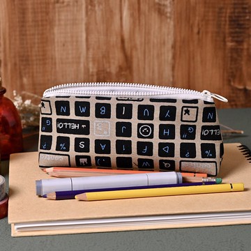 大容量三角筆袋  復古風鍵盤   送禮