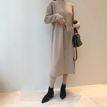 2020年秋裝新款寬松毛衣松緊收腰中長款赫本風長袖針織連衣裙子女