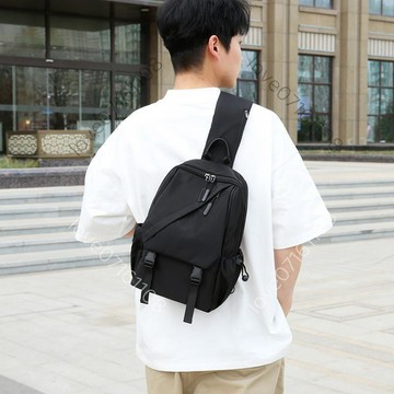 【熱銷】男士休閒胸包 大容量單肩斜挎包 防水耐磨 男款潮流時尚包 多功能手機包 出行便攜揹包