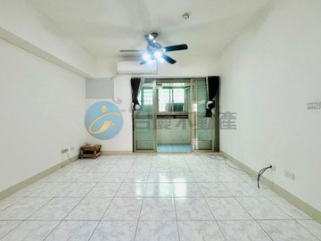 左營區｜高鐵商圈｜三鐵共構｜明亮通風三房車位｜｜高雄市左營區重惠街