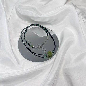 手工大漆珠+爆閃黑尖晶 設計款手作項鍊 天然礦石水晶