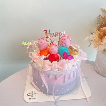 夢幻佩佩豬蛋糕 超可愛蛋糕 公仔蛋糕 粉紫色系 客製化 鑠甜點