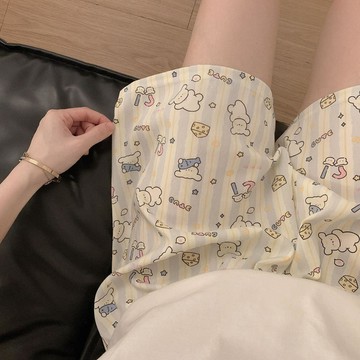 台灣出貨 夏季睡褲日系卡通可愛彈力短款睡褲200斤加大碼遛彎雲朵棉居家褲 睡褲女 家居褲子 大尺碼睡褲 休閒短褲 闊腿
