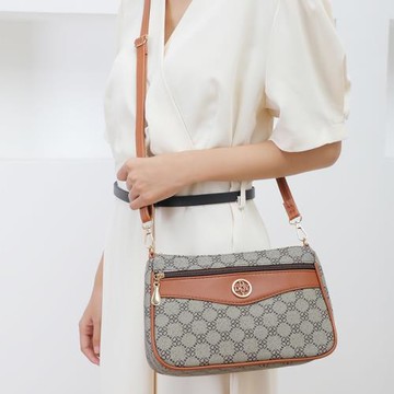 斜挎包女2025新款印花時尚中年女包大容量媽媽百搭軟皮多層單肩包