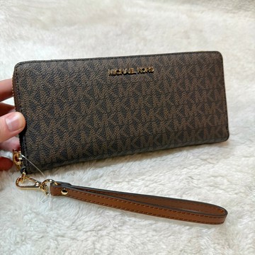 【MK｜全新】現貨 MICHAEL KORS 長夾 卡王 滿版 錢包 防刮紋 拉鍊長夾｜Little Bee 小蜜蜂精品