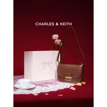 (免運)【雙11預售】CHARLES&KEITH豆腐包CK2-80782444復古金屬扣腋下包