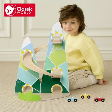 【德國 classic world 客來喜經典木玩】山地場景軌道競速賽車(附3台小車)