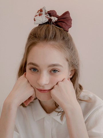 Flower Ribbon Scrunchie