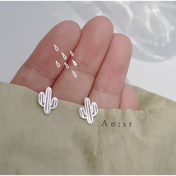 An:sr—「925純銀 仙人掌耳釘」純銀 不怕水 可愛圖案 仙人掌 多肉動物 耳飾 耳針A0072