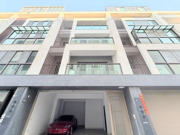 南區萬年商圈全新大面寬社區質感雙車墅｜台南市南區萬年五街