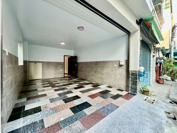 【華鳳特區-經武商圈】傳統格局邊間車庫透天｜高雄市鳳山區北忠街
