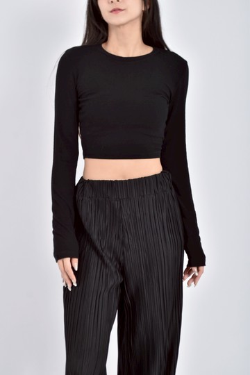 (S) korea修身短版針織素面黑色長袖上衣