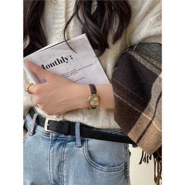 復古小眾圓盤手表女ins風簡約輕奢高級氣質感精致優雅小巧皮帶表