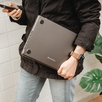 NUDE MacBook 磨砂筆電保護殼 For MacBook Air 13" 2026-2022 透黑