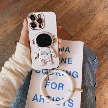 自帶一體鏡頭膜宇航員支架適用蘋果14promax手機殼iPhone13全包防摔12promax太空人手環12電鍍不掉色11男女xr