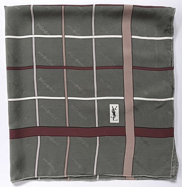 Yves Saint Laurent 格紋絲巾，30 x 30 英吋，100% 絲綢，節日禮物
