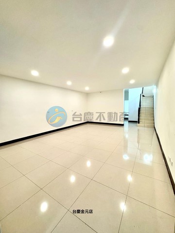 中央街整新透天｜桃園市龍潭區中央街