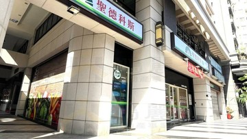 R15捷運【崇德商圈】氣派三角窗▲G3收租金店面｜高雄市左營區立大路