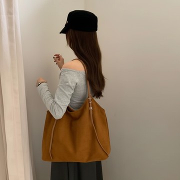 日常通勤大容量麂皮絨單肩包 焦糖棕