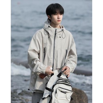 美式機能風戶外沖鋒衣男防風防水登山服春秋潮牌寬松工裝夾克外套