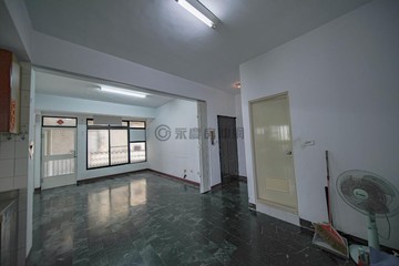 【高醫後驛】方正3房大空間｜高雄市三民區自由一路