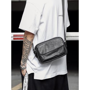 潮流單肩包男包潮牌斜挎包休閑韓版男生小背包ins潮小方包相機包