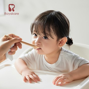 【Royalcare】嬰幼副食品器具 撫餵軟頭湯匙組 (附收納盒) (五個月以上)