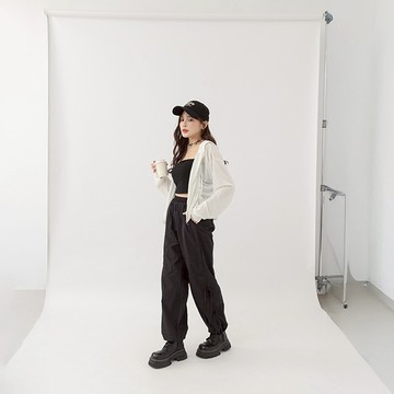 QUEENSHOP_ S 女裝 剪接側開衩綁帶工裝長褲 四色售 S/M 現+預 【04101924】