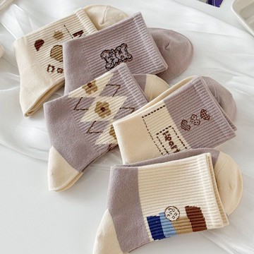 愛依依 中筒襪 襪子 保暖襪 新款抑菌網紅紫色系韓版學院風女士襪子-11439.