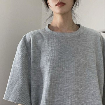 寬鬆大尺碼短袖T恤 圓領後包領華夫格慵懶風 情侶裝上衣 夏季百搭 大尺碼上衣 微胖女孩穿搭 韓版大碼女裝